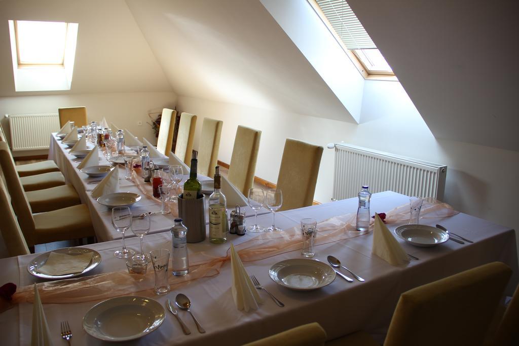Sabbia Ristorante - Restauracia A Ubytovanie Prievidza Exteriér fotografie