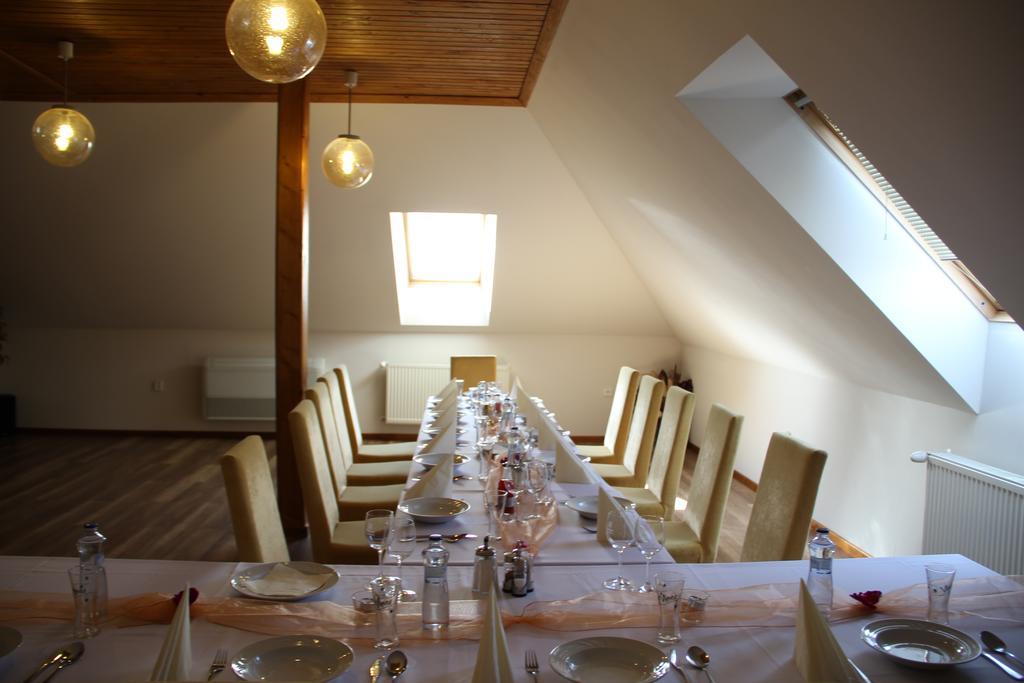 Sabbia Ristorante - Restauracia A Ubytovanie Prievidza Exteriér fotografie